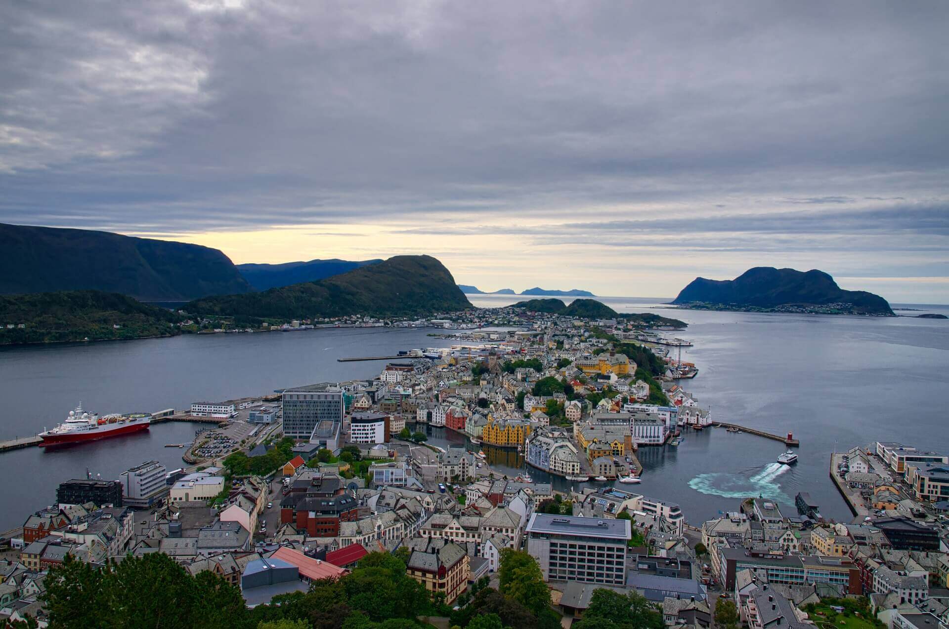 Top 10 Best Places to Visit in Norway Tour To